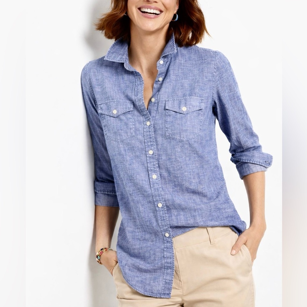 🦋 Banana Republic Women’s Blue Button Down Long Sleeve Shirt XS
